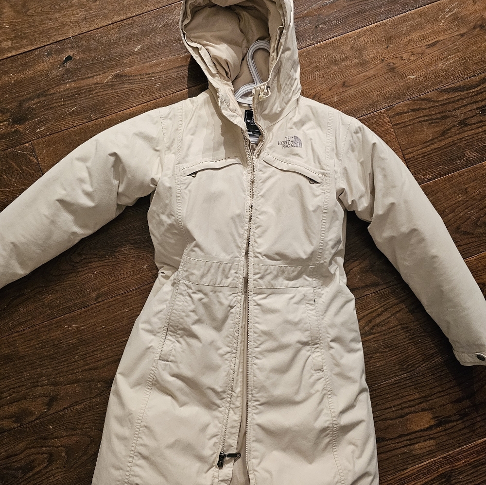 The North Face cream puffy Hyvent parka hooded coat! S